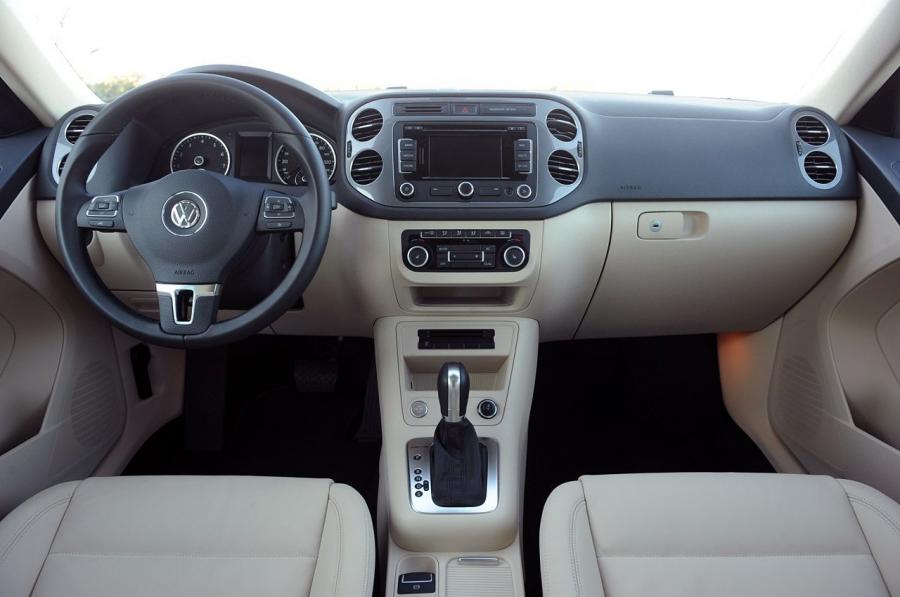  Volkswagen Tiguan 2011 года  (фото 79 из 146)